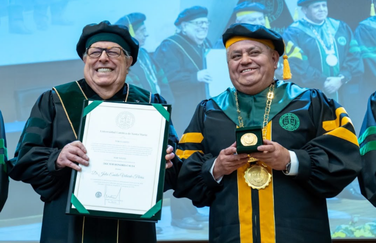 UCSM distingue a Julio Velarde con el Doctorado Honoris Causa