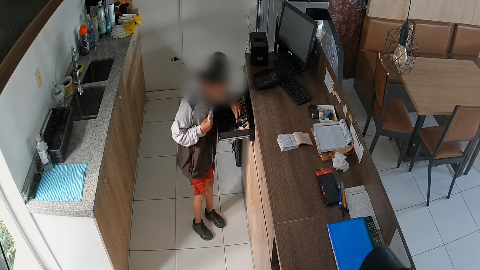 Cae “Pantera”, delincuente acusado de utilizar a niño para robar