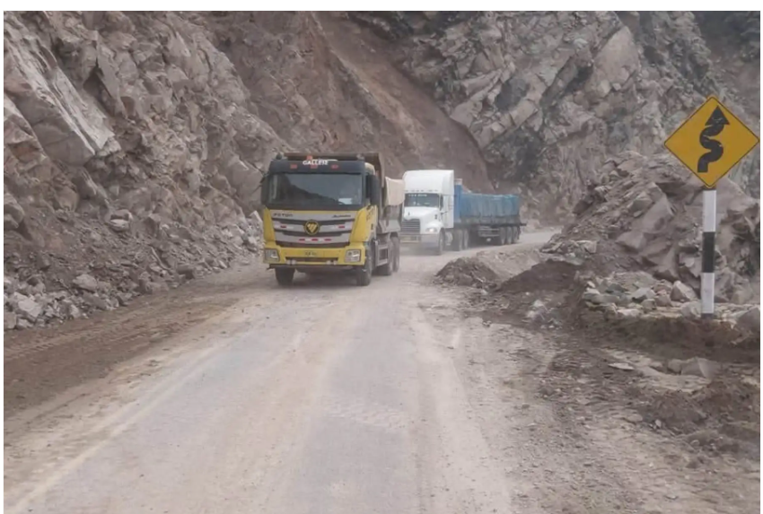 Panamericana Sur: tránsito restringido continúa entre Atico y Ocoña por derrumbes