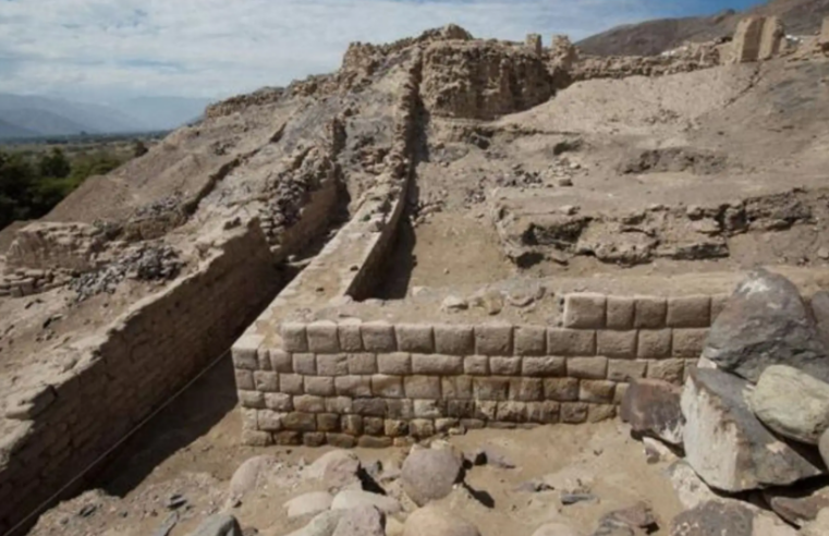 Paredones de Nasca inicia saneamiento para proteger patrimonio inca
