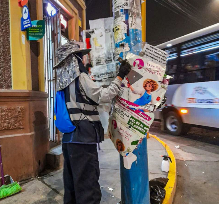 MPA retira publicidad de postes y muretes para recuperar el ornato del Cercado