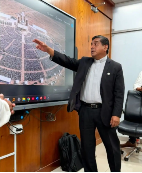 Aceleran los preparativos para recibir al papa León XIV