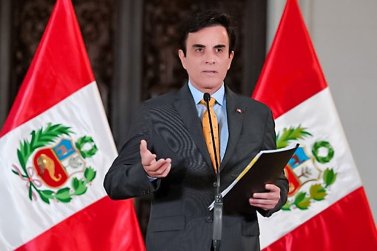 Canciller representará a Perú en cambio de mando presidencial de Colombia