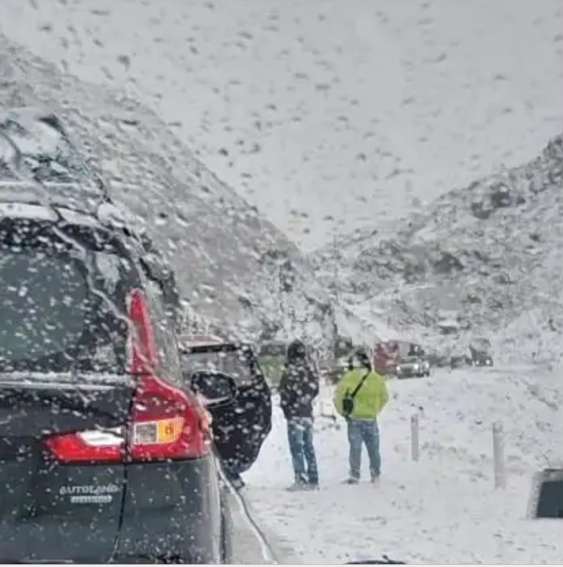 Intensa nevada sorprende a transportistas en la vía a Quillabamba
