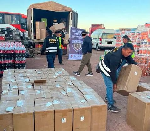 Intervienen en Juliaca vehículo con contrabando valorizado en S/1.7 millones