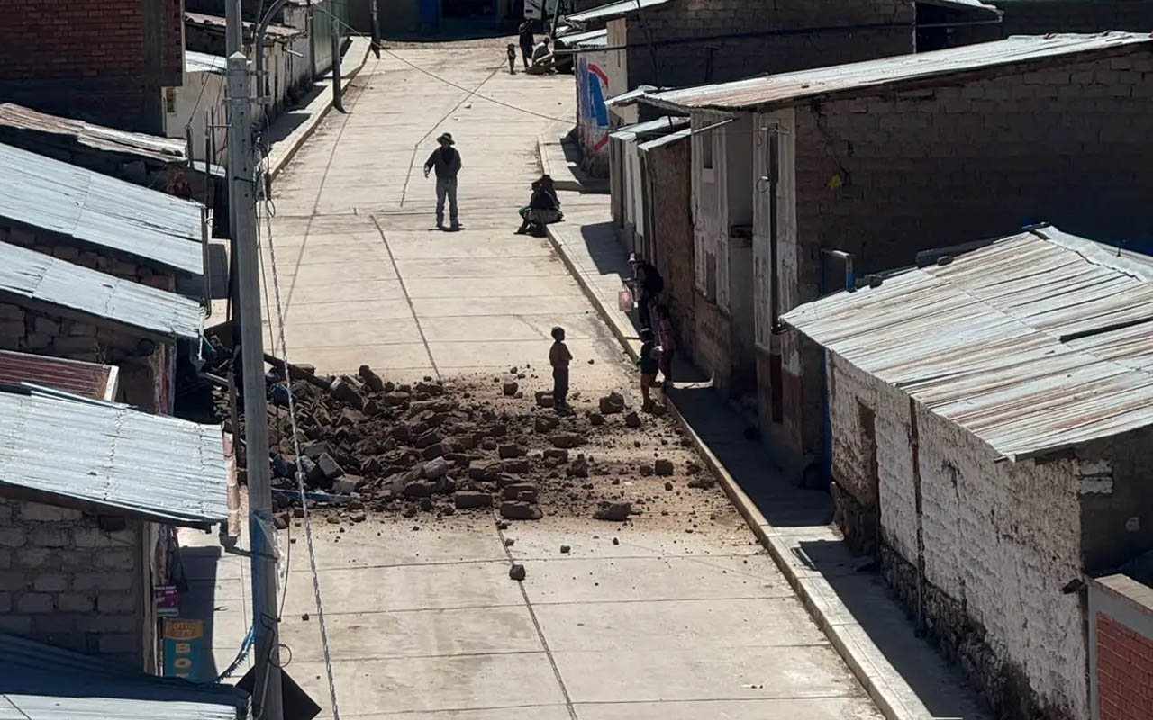 Fuerte sismo de magnitud 7.2 deja daños en viviendas, colegios y centros de salud
