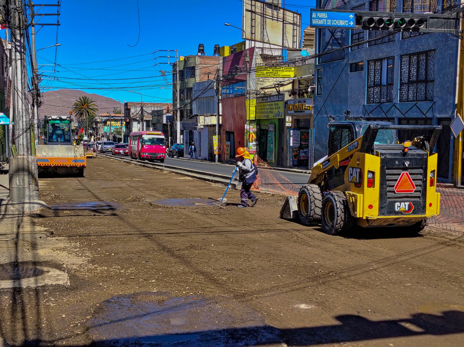 Trabajos de asfaltado de avenida Parra alcanzan 70 % de avance