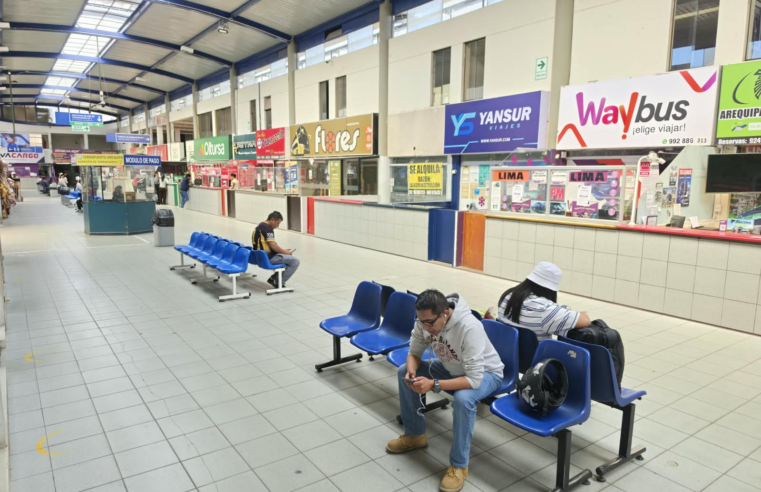 Más de 140 salidas diarias a Lima quedaron suspendidas