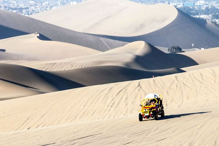 Indecopi exhorta a suspender servicios de tubulares en Huacachina por inseguros
