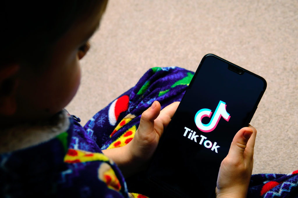 TikTok pagará US$ 400 millones por privacidad de menores en EE. UU.