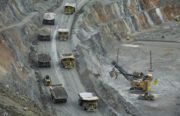 INGEMMET proyecta más de 11 mil petitorios mineros impulsados por el oro y cobre