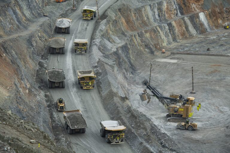 INGEMMET proyecta más de 11 mil petitorios mineros impulsados por el oro y cobre