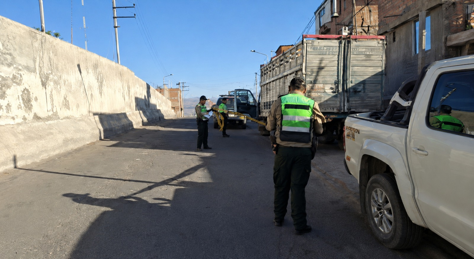 Detienen a 5 pesonas por presunto robo de material ferroviario.