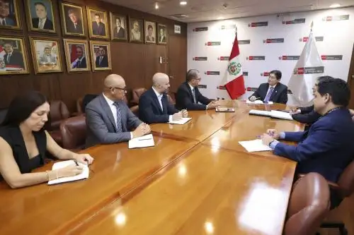 Perú proyecta inversiones por US$ 46 859 millones en energías renovables