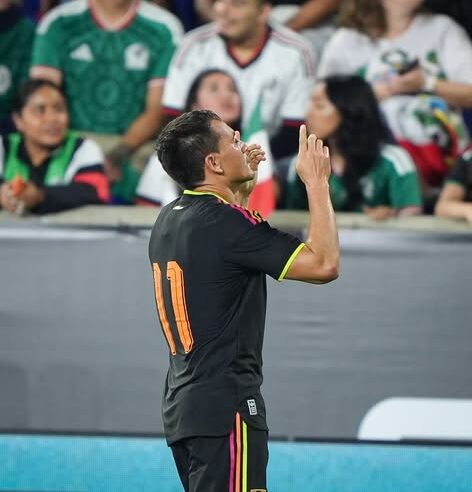 Perú mejoró y logró un empate de 1-1 ante México