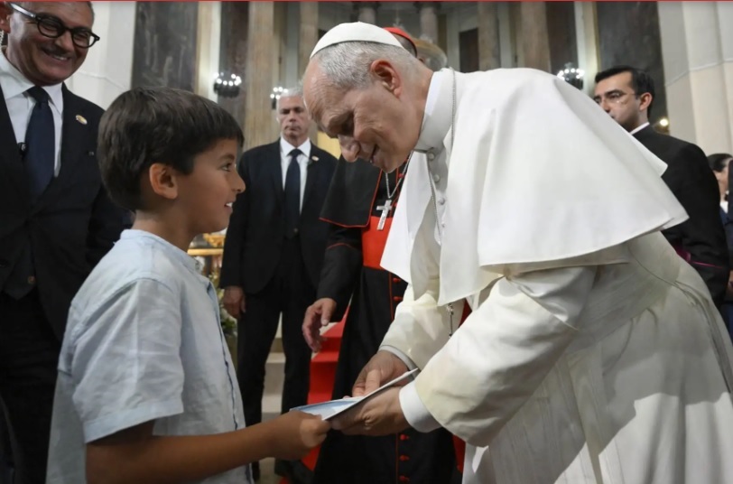 El Perú prepara, con su equipo de fútbol, la recibida al Papa León XIV