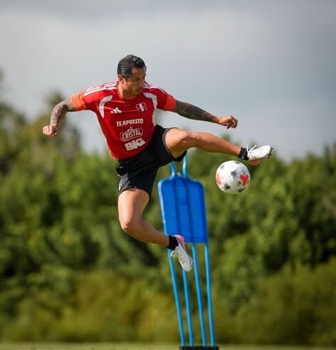 Pochettino destaca experiencia de la selección peruana