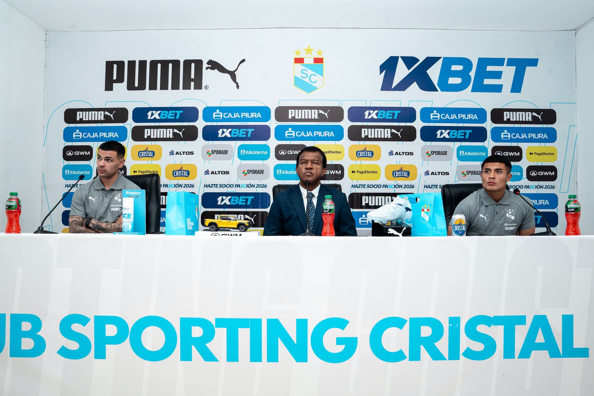 Uribe firme en Sporting Cristal a pesar de sufrir agresión de los hinchas