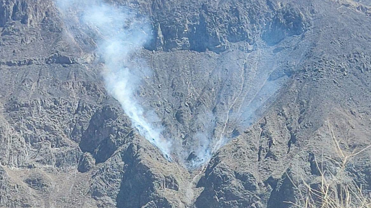 Incendio en Cabanaconde pone en riesgo el hábitat del cóndor y el turismo del Colca