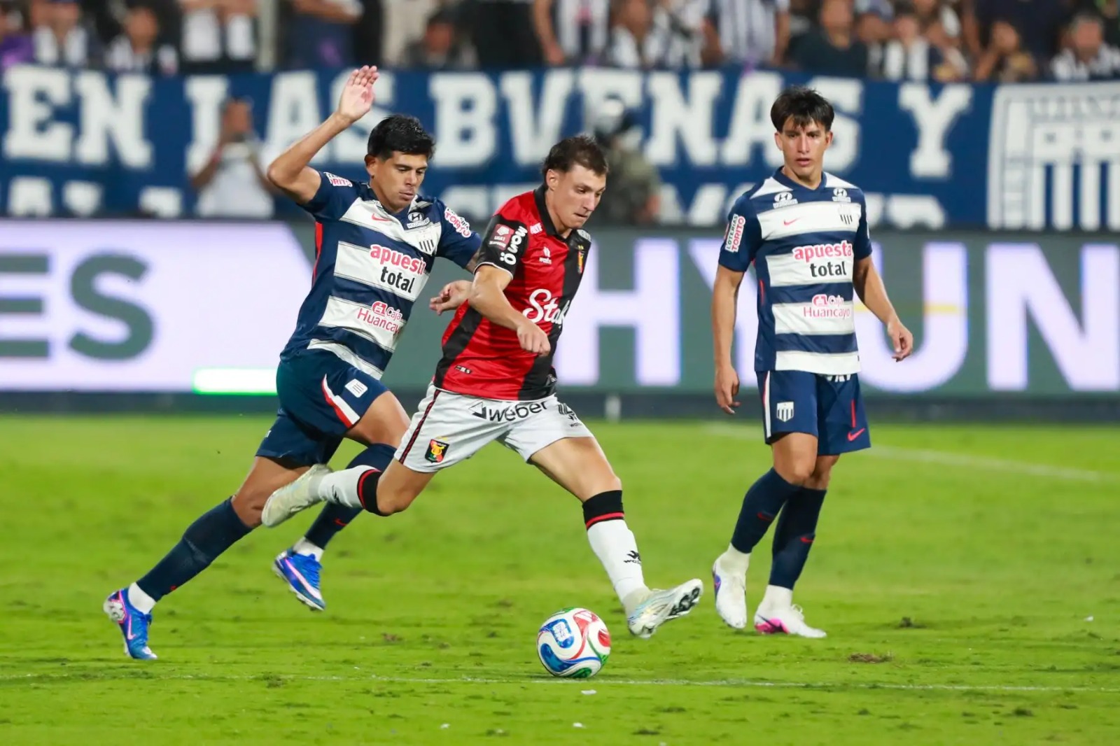 El FBC Melgar planifica amistoso ante Alianza Lima este sábado