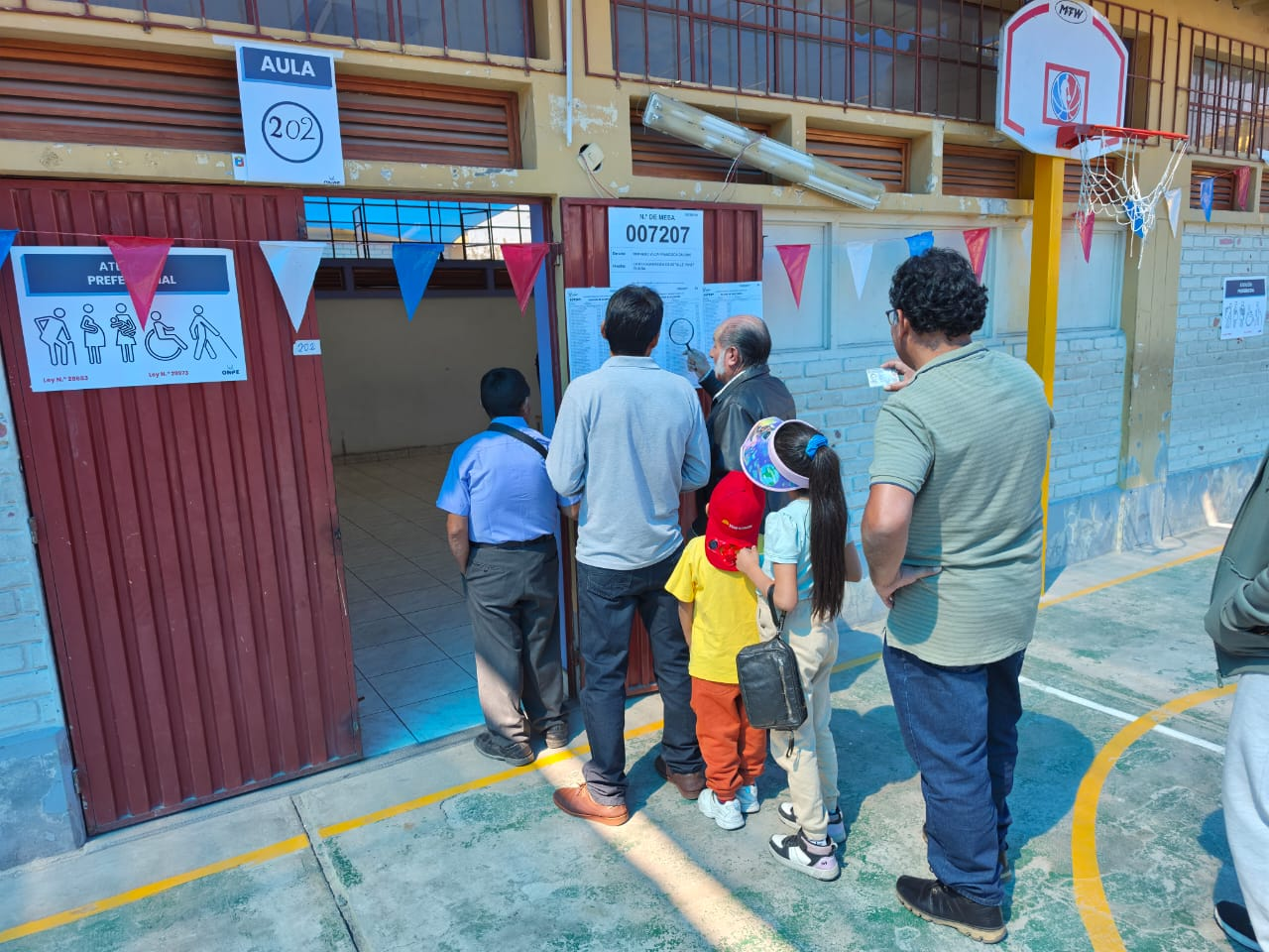 Más de 12 mil electores votarán en 10 nuevos locales