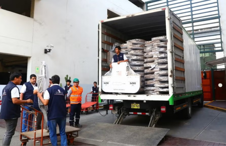 ONPE distribuirá el viernes el material electoral a todo el país