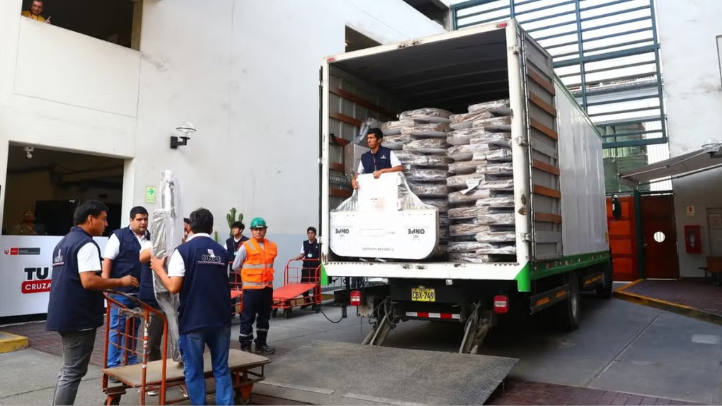 ONPE distribuirá el viernes el material electoral a todo el país