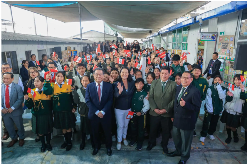 Gobierno anuncia reforma integral de educación con 2 mil nuevos colegios