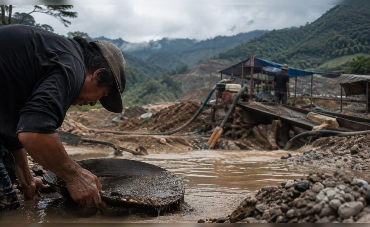Producción de oro ilegal ya supera al formal en el Perú