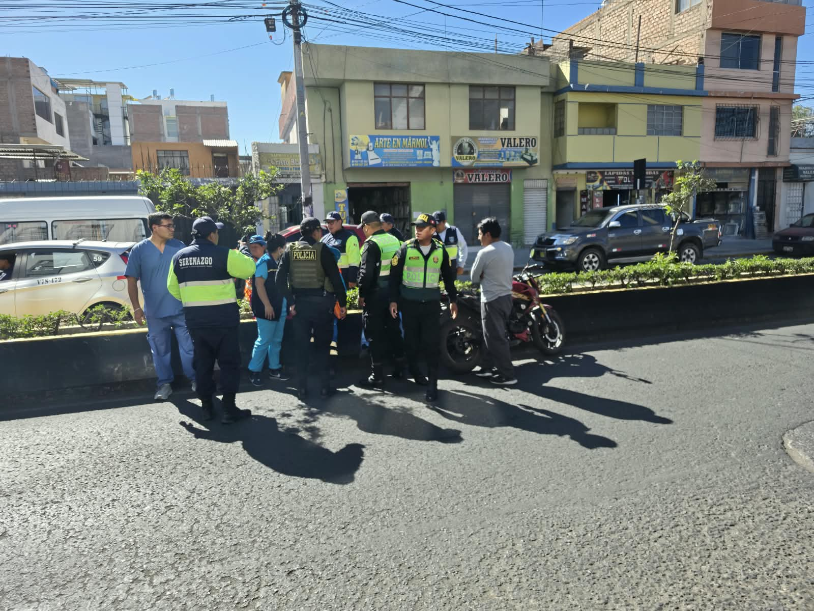 Choque de vehículos dejó dos personas heridas en Arequipa