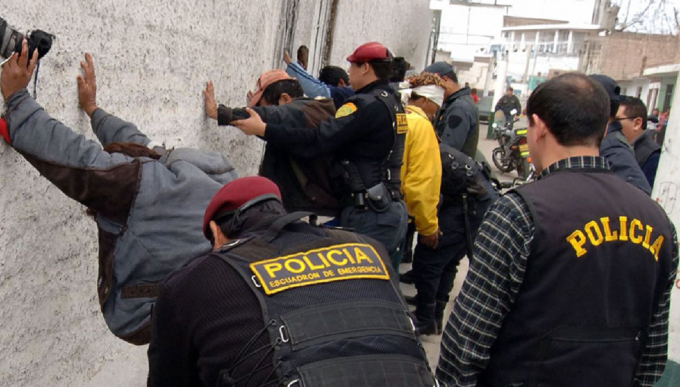 Gobierno anuncia decretos de urgencia si no obtiene facultades legislativas