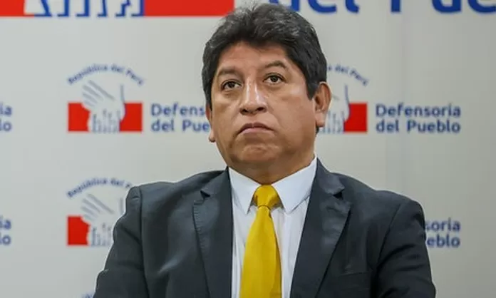 Denuncian constitucionalmente al Defensor del Pueblo