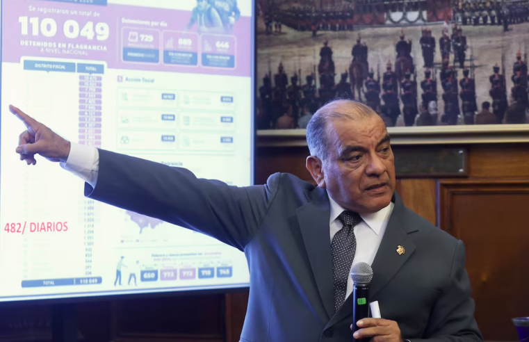 Perú evalúa expulsiones masivas de extranjeros por vía marítima