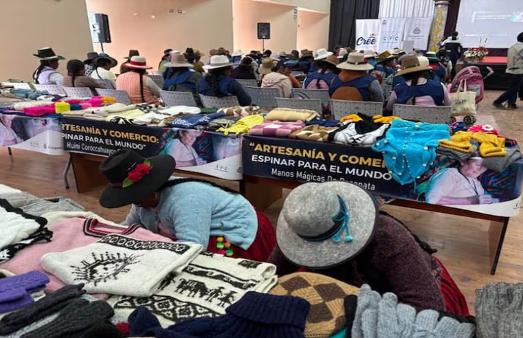 Artesanas abren nuevas oportunidades comerciales con productos textiles