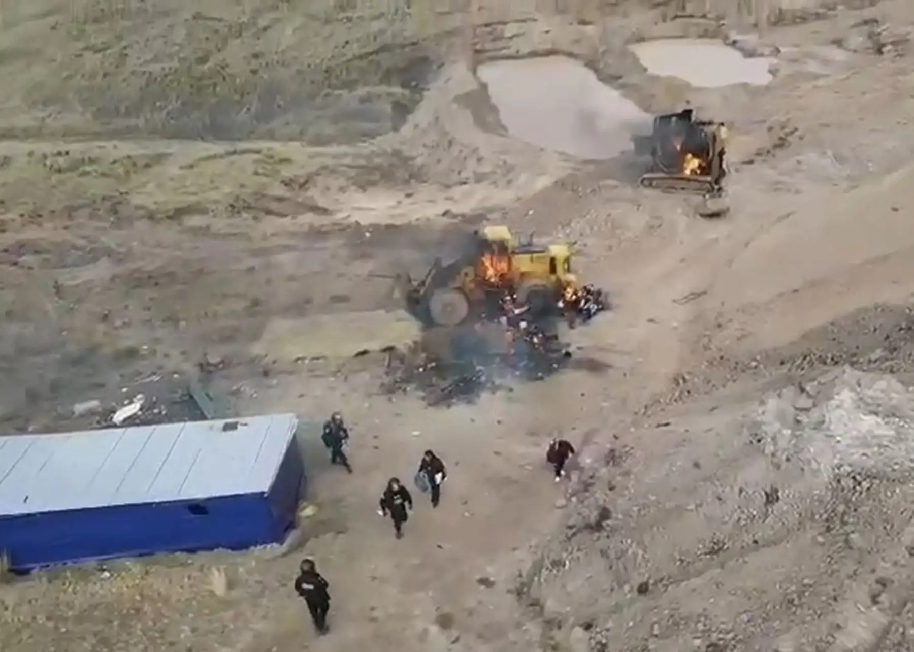 PNP interviene tres campamentos de minería ilegal y detiene a 19 personas