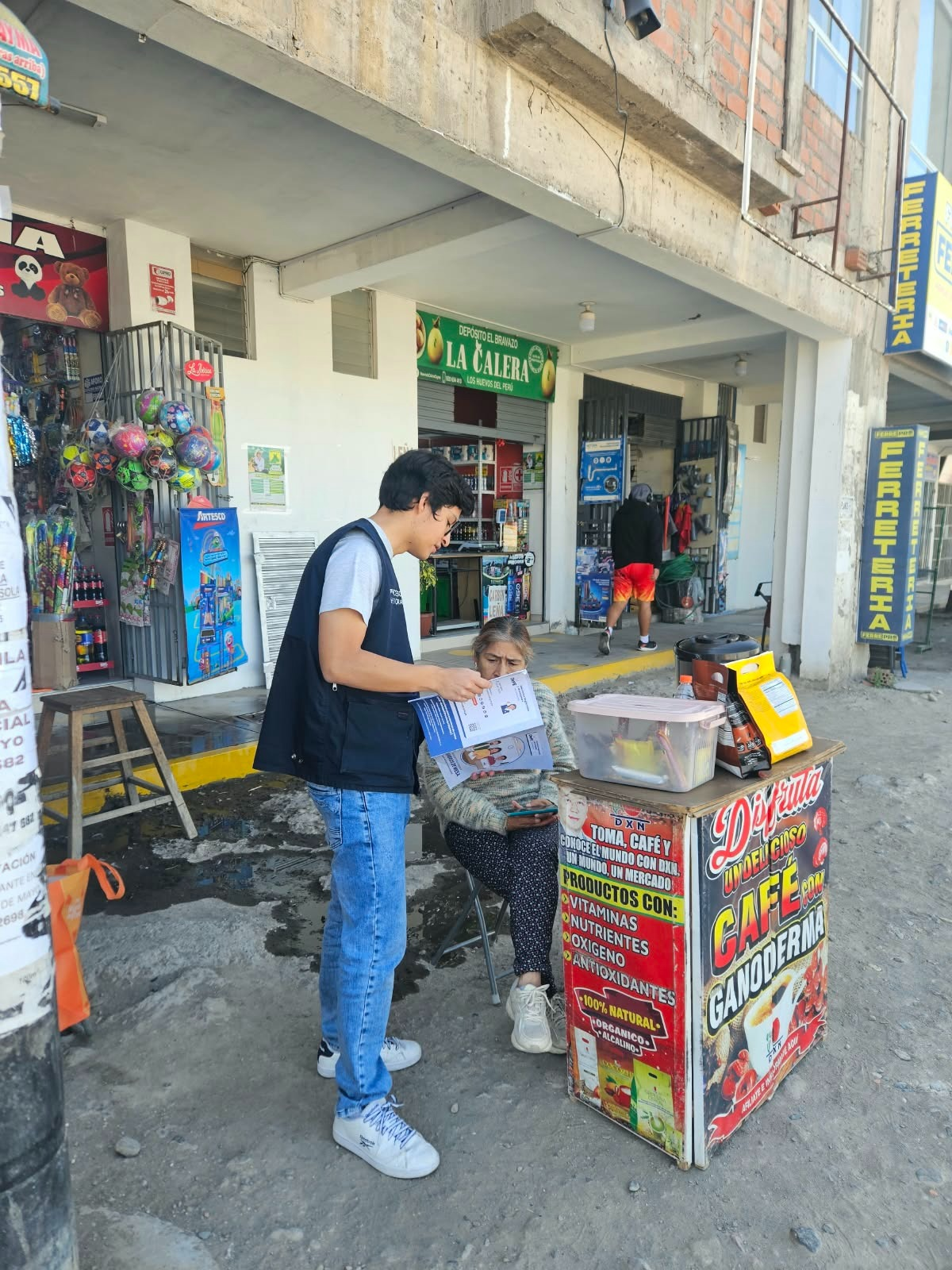 Chalecos azules llevan capacitación electoral a 12 distritos de Arequipa