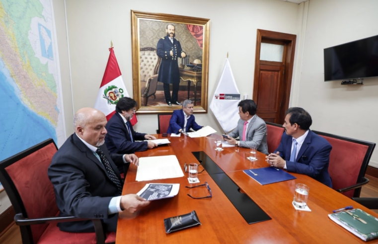 Gobierno coordina estrategia contra la minería ilegal