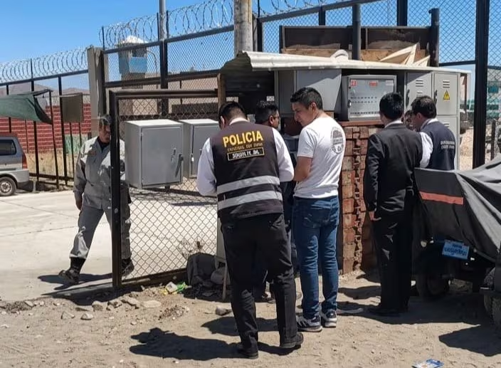Agente del INPE recibe 5 años de prisión por intentar ingresar chips al penal