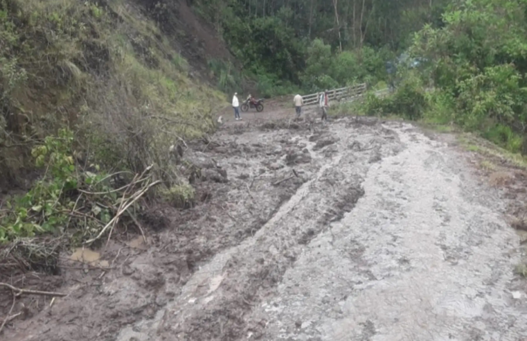 Lluvias en la costa de Arequipa elevan riesgo de deslizamientos