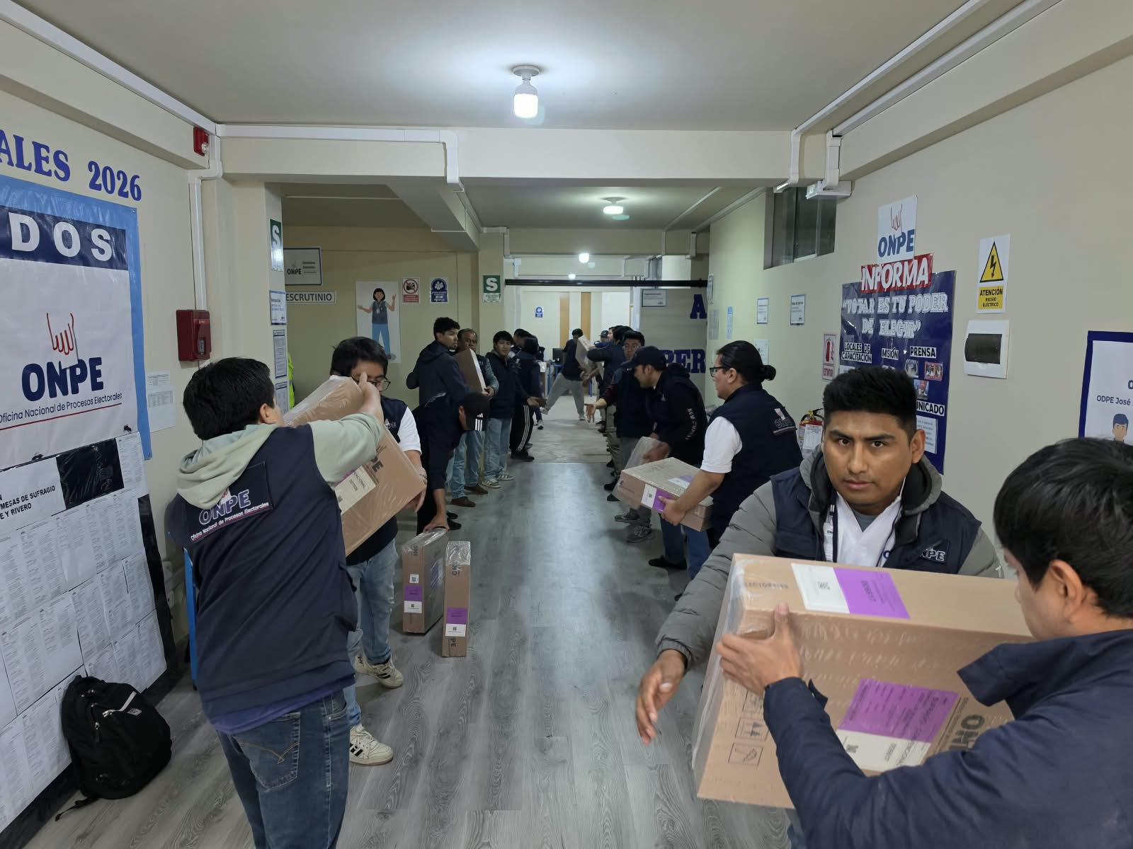 Material electoral para comicios llega hoy para la región Arequipa