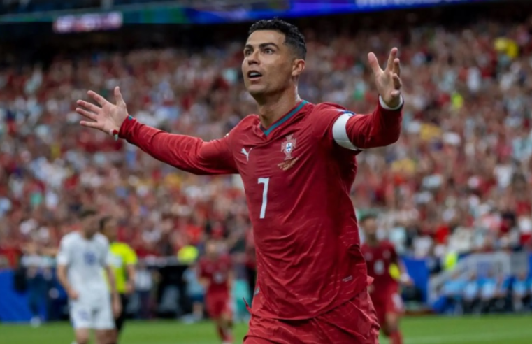 Cristiano Ronaldo responde a periodista que cuestionó su físico