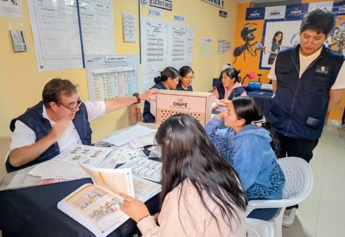 ONPE habilita 49 locales para capacitar a miembros de mesa en Arequipa