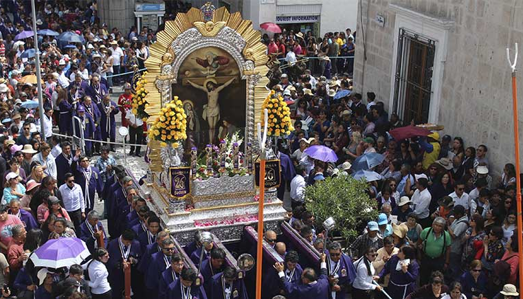 Procesiones del Señor de los Milagros tendrán nuevo horario para reducir exposición al calor
