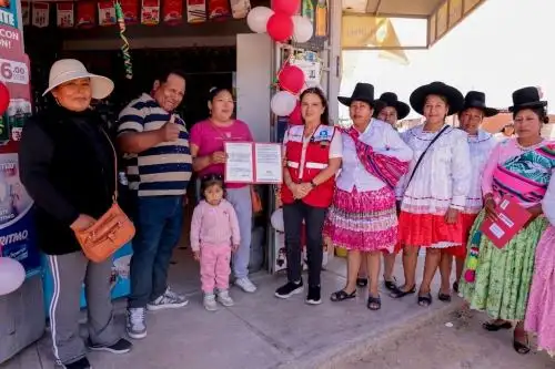 Más de 3 700 personas obtienen títulos de propiedad de sus viviendas