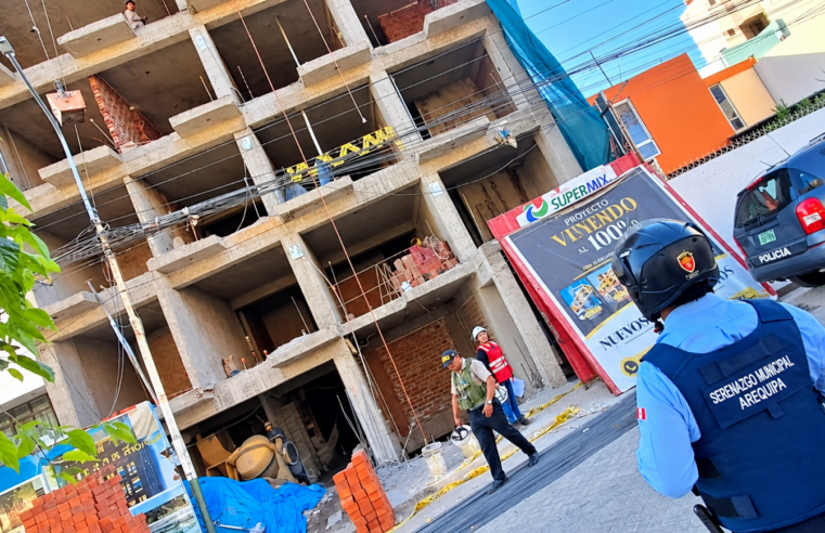 Obrero muere tras caer del cuarto piso de una obra en Umacollo
