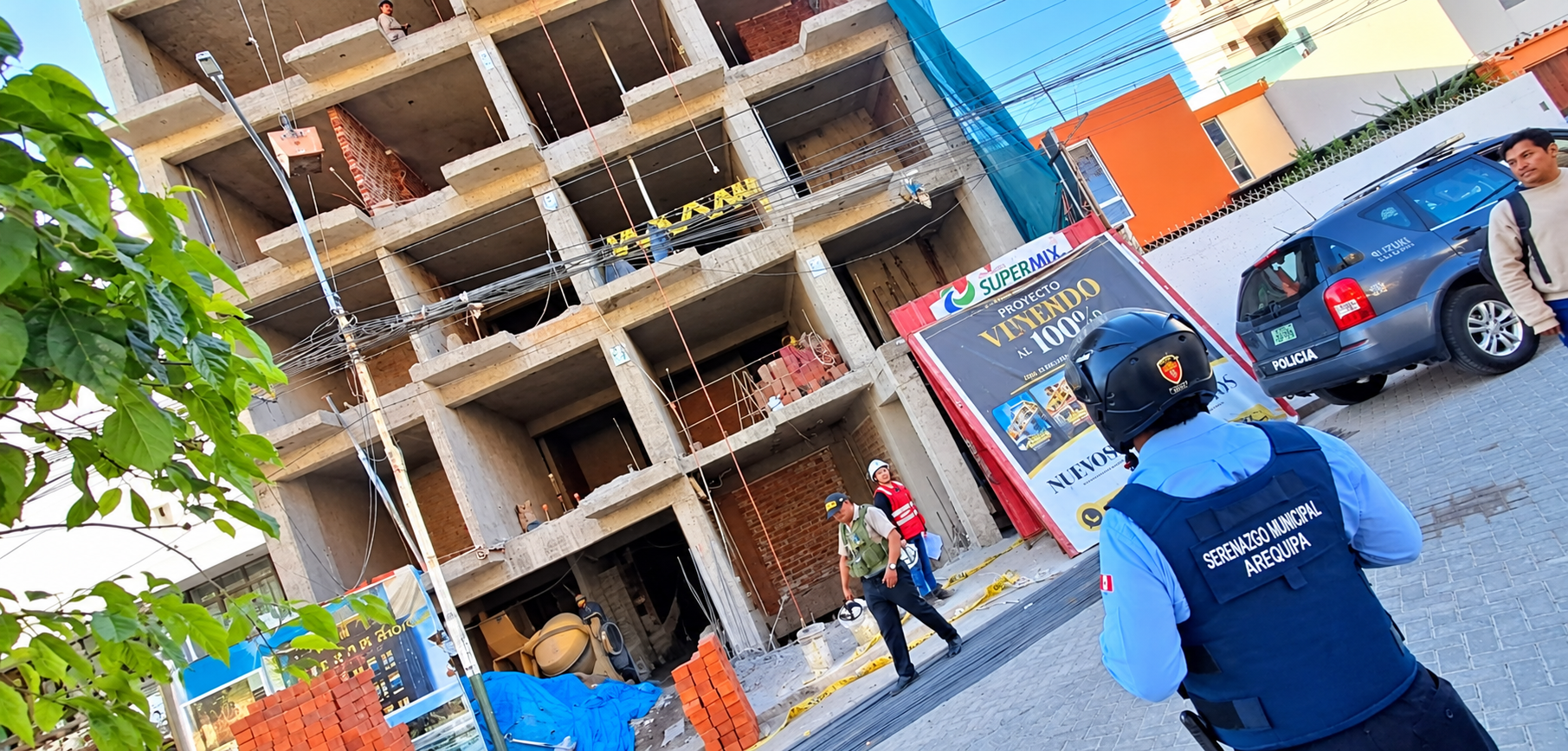 Obrero muere tras caer del cuarto piso de una obra en Umacollo