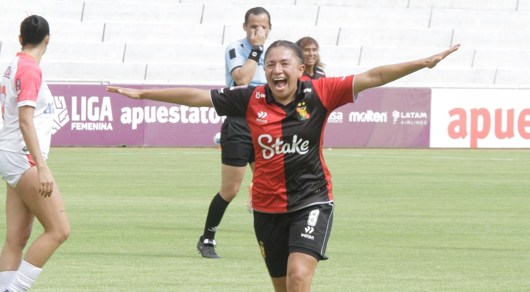 FBC Melgar goleó 8-0 a Mannucci y clasificó