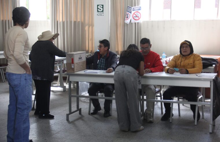 Hoy domingo elegimos un futuro mejor para todos