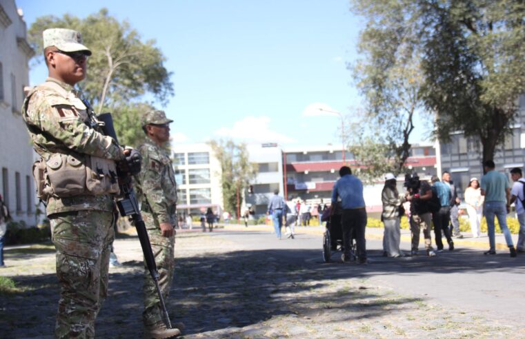 Más de mil militares resguardan locales de votación en Arequipa