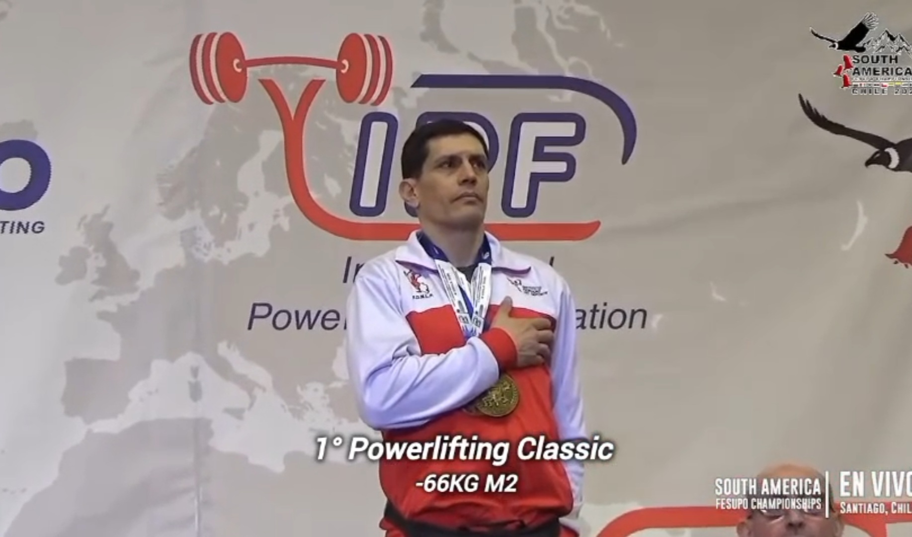 Arequipeño es Campeón de Powerlifting en Chile